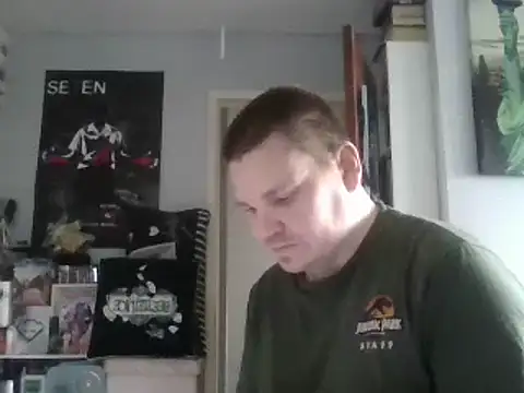 ArcanceTheo82 online show from December 3, 2024, 12:02 pm