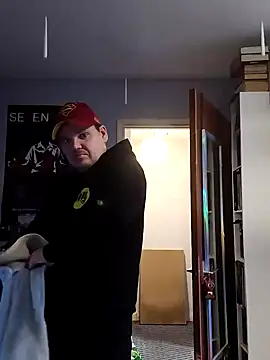 ArcanceTheo82 online show from December 16, 2024, 1:11 pm