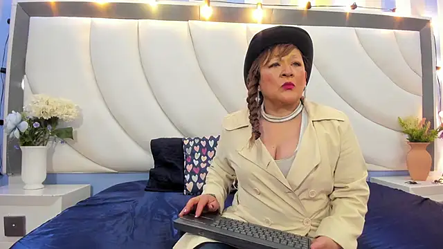 MeryLands online show from October 16, 2025, 11:51 am