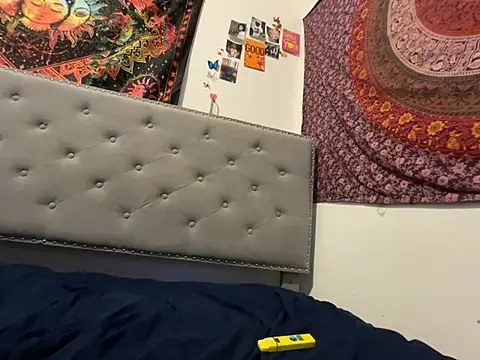 Snapshot of strip4faith chatting on March 18, 2025, 12:06 pm strip4faith online show from March 18, 2025, 12:06 pm