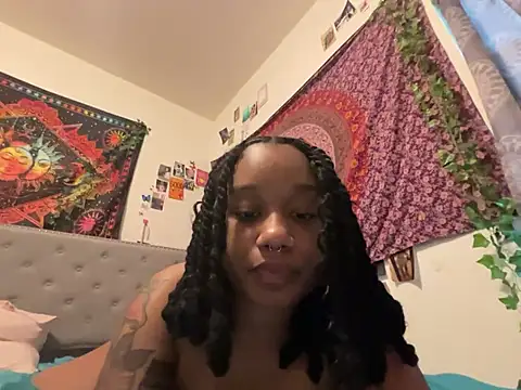 Snapshot of strip4faith chatting on March 21, 2025, 11:12 am strip4faith online show from March 21, 2025, 11:12 am