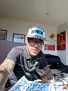 mileflav0r online show from May 23, 2026, 8:13 am
