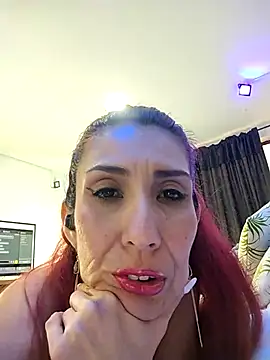 Snapshot of Perla_Franco chatting on February 26, 2025, 9:20 pm Perla Franco online show from February 26, 2025, 9:20 pm