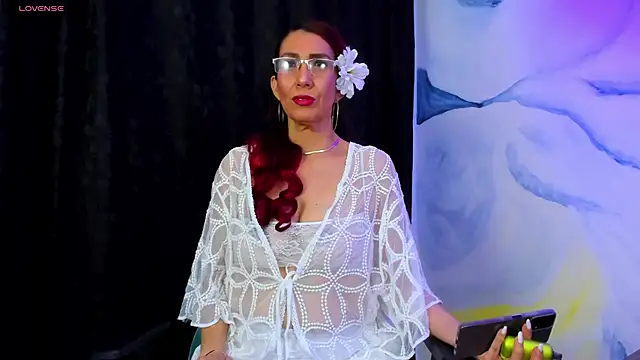 Snapshot of Perla_Franco chatting on March 23, 2025, 5:21 am Perla Franco online show from March 23, 2025, 5:21 am