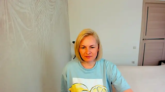 Snapshot of Alicee_Gracee chatting on April 13, 2026, 10:19 am Alicee Gracee online show from April 13, 2026, 10:19 am