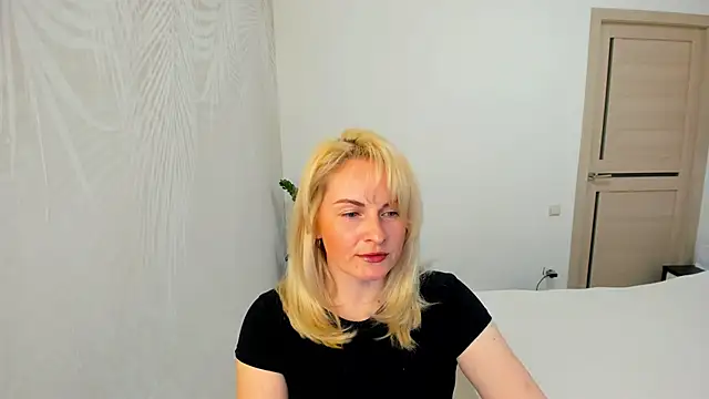 Snapshot of Alicee_Gracee chatting on March 28, 2026, 4:52 pm Alicee Gracee online show from March 28, 2026, 4:52 pm