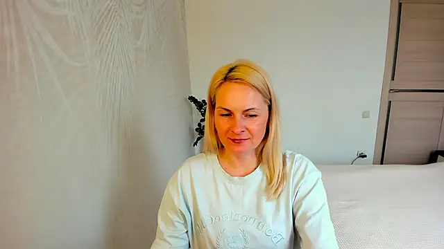 Snapshot of Alicee_Gracee chatting on March 26, 2026, 10:46 am Alicee Gracee online show from March 26, 2026, 10:46 am