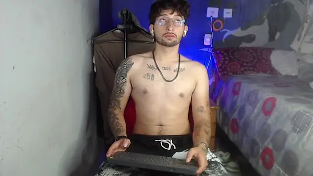 Dereck Dickson online show from November 13, 2025, 3:10 am