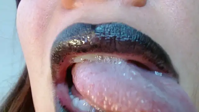 miss evoleth2 online show from December 22, 2025, 8:42 pm