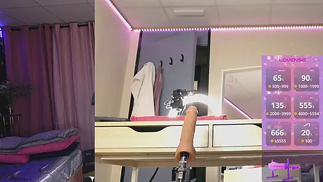 Snapshot of AshiaEkta1 chatting on March 20, 2025, 1:24 am AshiaEkta1 online show from March 20, 2025, 1:24 am