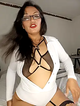 Snapshot of Lucy_Chery chatting on April 28, 2026, 6:23 pm Lucy Chery online show from April 28, 2026, 6:23 pm