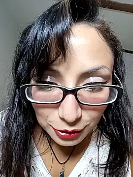 Snapshot of Lucy_Chery chatting on June 1, 2026, 3:29 am Lucy Chery online show from June 1, 2026, 3:29 am