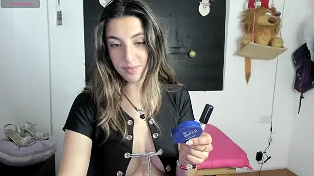 Snapshot of queen-natty chatting on January 5, 2025, 4:36 am queen-natty online show from January 5, 2025, 4:36 am