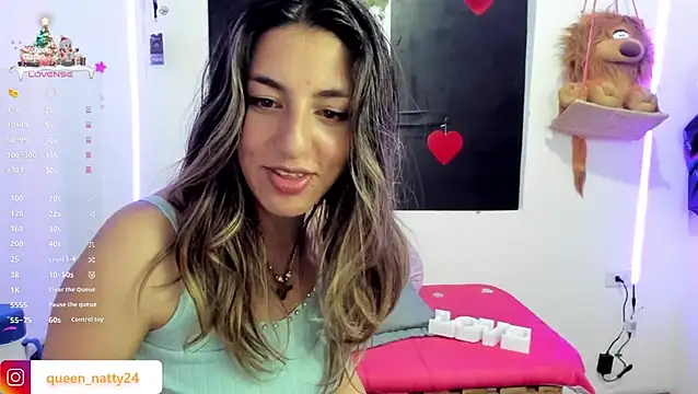 Snapshot of queen-natty chatting on January 10, 2025, 7:14 am queen-natty online show from January 10, 2025, 7:14 am