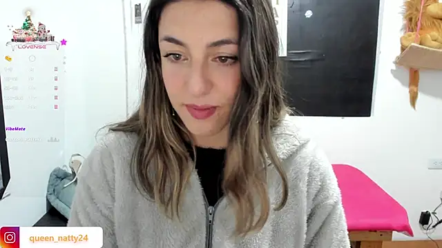 Snapshot of queen-natty chatting on January 12, 2025, 12:39 am queen-natty online show from January 12, 2025, 12:39 am