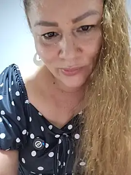 Snapshot of SluttyMilf79 chatting on July 18, 2026, 7:39 am SluttyMilf79 online show from July 18, 2026, 7:39 am