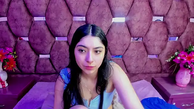 Snapshot of Lucy_Anall_ chatting on June 6, 2026, 10:48 pm Lucy Anall online show from June 6, 2026, 10:48 pm