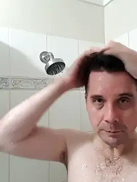 Snapshot of tilobinder chatting on December 15, 2024, 8:30 am tilobinder online show from December 15, 2024, 8:30 am