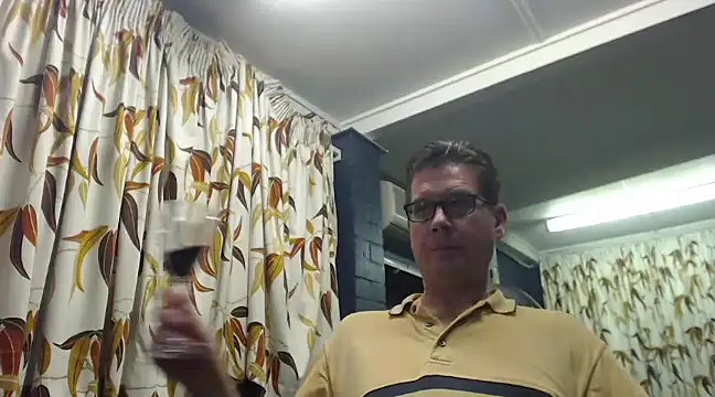 Snapshot of tilobinder chatting on March 22, 2025, 12:57 pm tilobinder online show from March 22, 2025, 12:57 pm