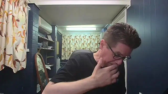 Snapshot of tilobinder chatting on October 12, 2025, 1:23 pm tilobinder online show from October 12, 2025, 1:23 pm