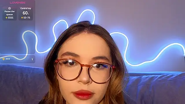 Snapshot of CutiePie3 chatting on March 14, 2025, 8:38 pm CutiePie3 online show from March 14, 2025, 8:38 pm