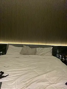 mayakitsune69 online show from February 3, 2026, 10:42 am