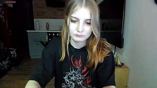 princessaalicc online show from February 27, 2025, 7:26 pm