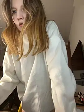 princessaalicc online show from February 4, 2025, 9:41 pm