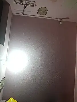 Snapshot of Hot-Anuska chatting on January 17, 2026, 6:44 pm Hot-Anuska online show from January 17, 2026, 6:44 pm