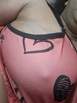 Snapshot of Hot-Anuska chatting on December 3, 2025, 2:34 am Hot-Anuska online show from December 3, 2025, 2:34 am