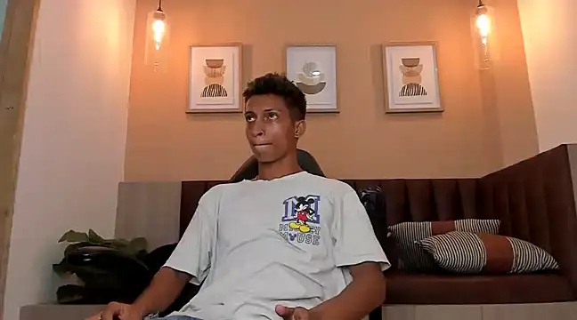 wolf james123 online show from February 15, 2025, 6:12 pm