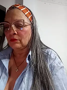 Snapshot of miisevvie_ chatting on March 20, 2025, 9:04 am miisevvie online show from March 20, 2025, 9:04 am