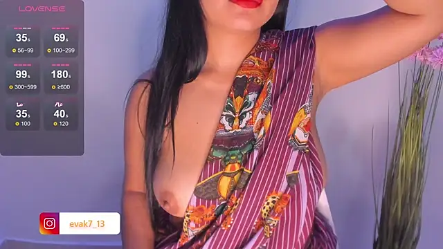 Snapshot of shara_queen1 chatting on February 28, 2025, 2:31 am shara queen1 online show from February 28, 2025, 2:31 am