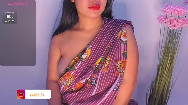Snapshot of shara_queen1 chatting on March 1, 2025, 4:47 am shara queen1 online show from March 1, 2025, 4:47 am