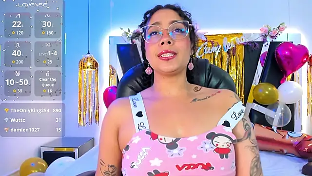 Snapshot of antonelllepiercee chatting on February 13, 2026, 11:38 pm antonelllepiercee online show from February 13, 2026, 11:38 pm