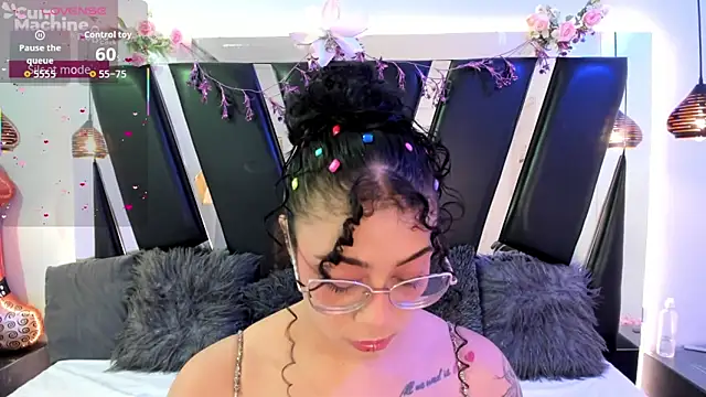 Snapshot of antonelllepiercee chatting on February 19, 2026, 11:40 am antonelllepiercee online show from February 19, 2026, 11:40 am