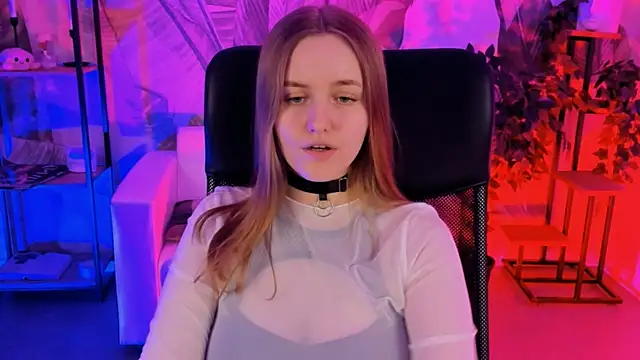 Snapshot of KellyPoter chatting on February 21, 2025, 1:44 pm KellyPoter online show from February 21, 2025, 1:44 pm