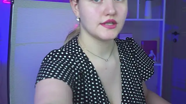 Snapshot of KellyPoter chatting on June 6, 2026, 6:40 am KellyPoter online show from June 6, 2026, 6:40 am