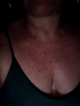 Kasandra Ho online show from December 19, 2025, 7:49 pm