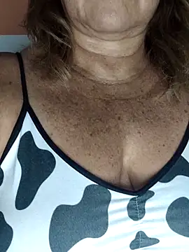 Kasandra Ho online show from September 11, 2025, 3:17 am