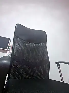 dragon1006 online show from March 8, 2026, 12:27 am