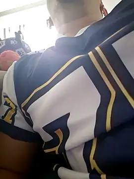 Snapshot of dragon1006 chatting on October 26, 2025, 8:31 pm dragon1006 online show from October 26, 2025, 8:31 pm