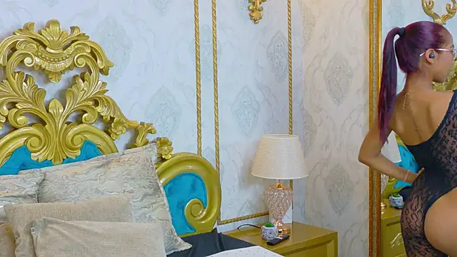 LucyLeah online show from November 20, 2025, 1:12 pm