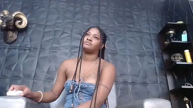 Snapshot of Hanna_Fox_69 chatting on September 13, 2025, 10:26 am Hanna Fox 69 online show from September 13, 2025, 10:26 am