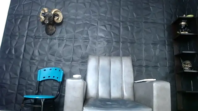 Snapshot of Hanna_Fox_69 chatting on October 26, 2025, 11:10 am Hanna Fox 69 online show from October 26, 2025, 11:10 am