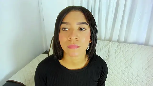 Fernanda brown18 online show from October 6, 2025, 8:42 pm