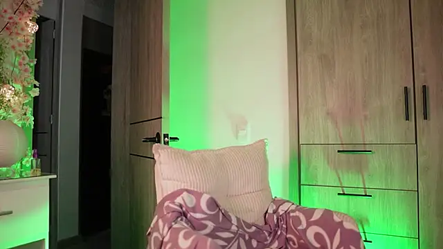 Megga Bluee online show from January 11, 2026, 1:12 am