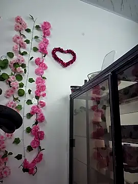 Snapshot of rapunzel069 chatting on October 8, 2025, 12:50 pm rapunzel069 online show from October 8, 2025, 12:50 pm