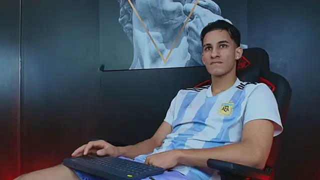 Snapshot of JakeMoxley chatting on September 12, 2025, 12:49 pm JakeMoxley online show from September 12, 2025, 12:49 pm