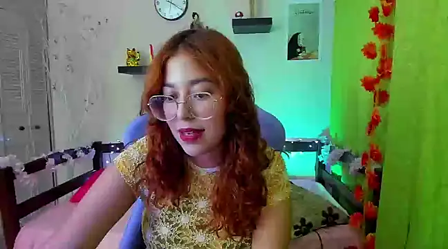 Snapshot of _Moon_Johnson chatting on February 11, 2025, 11:22 pm Moon Johnson online show from February 11, 2025, 11:22 pm